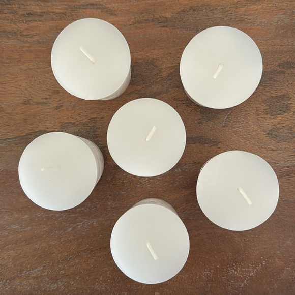 Pottery Barn NWOT Voltive Candles Set of Six - Picture 2 of 3